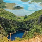 Beautiful In Donji Proložac